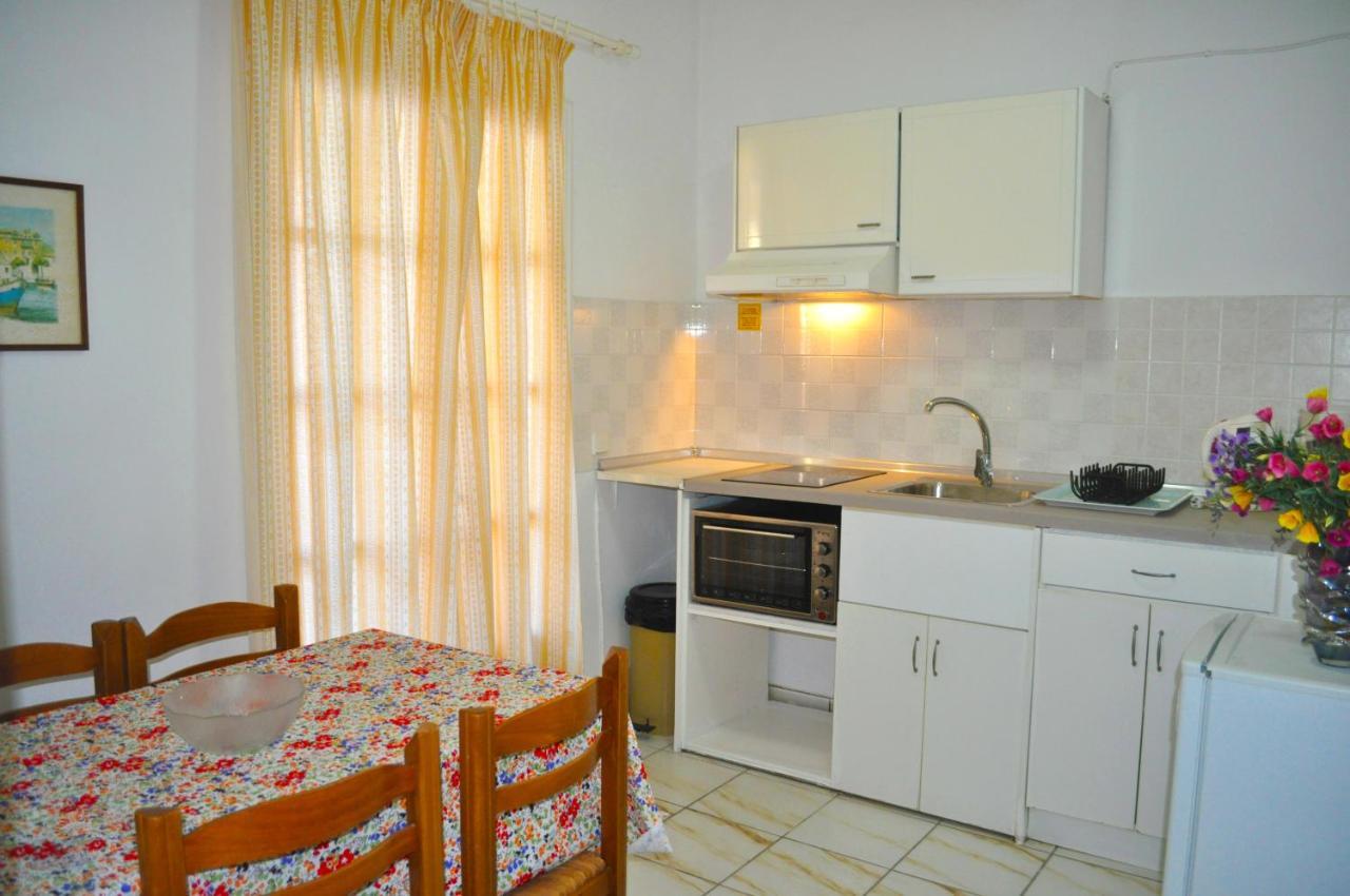 Holiday Apartments Maria With Pool - Agios Gordios Beach Bagian luar foto